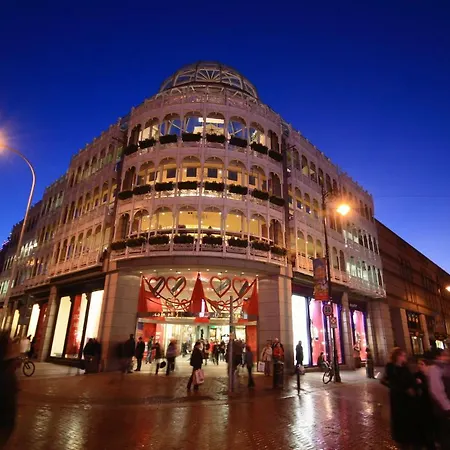 Heart Of City: Sleeps 6 *